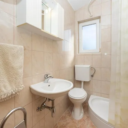 아파트 Vojskovo Iii *