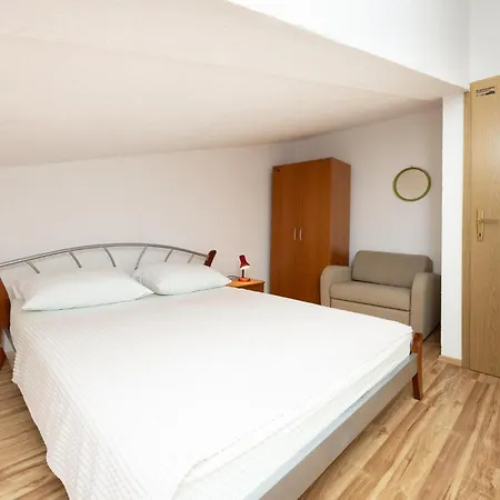 아파트 Vojskovo Iii 로크바 로고즈니차